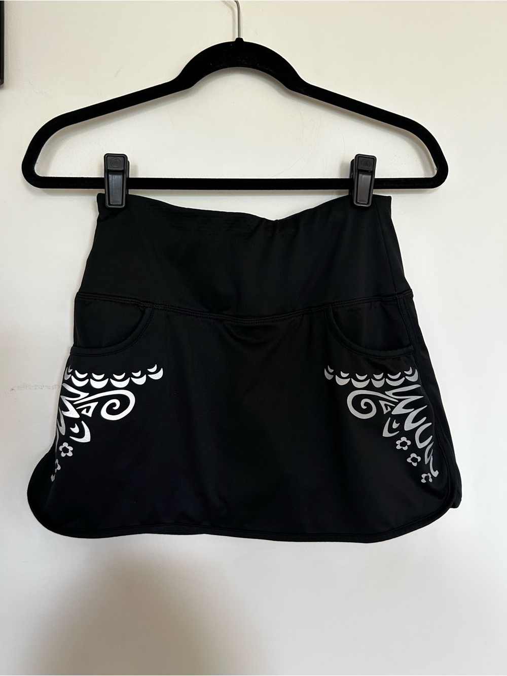 Athleta Black Printed Athletic Mini Skort‎ Skirt Size XS